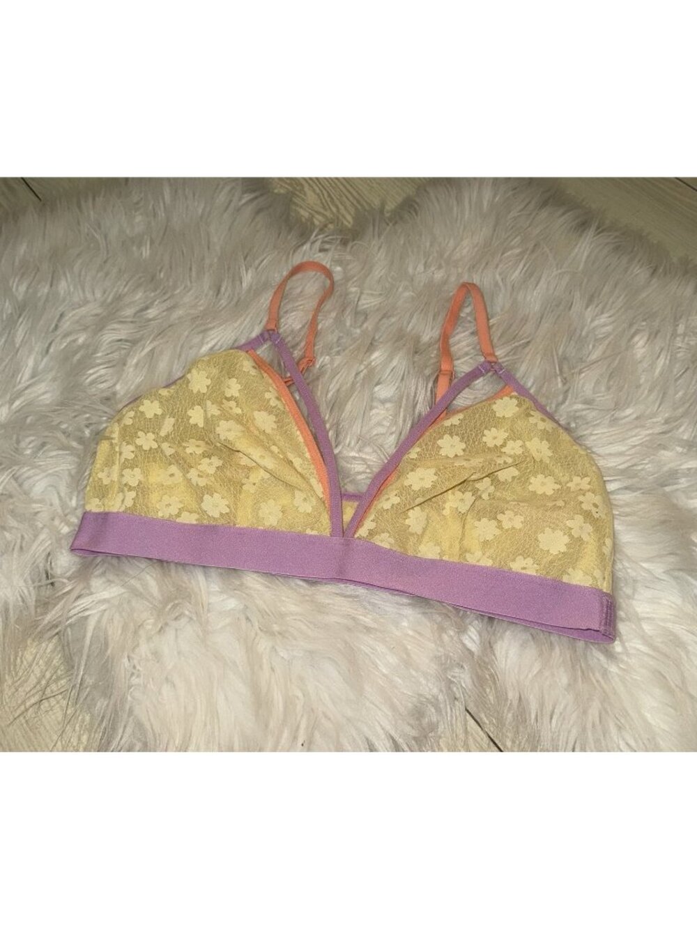 Colsie Lace Bralette Bra Unlined Wire Free Pullover Womens M Medium Yellow